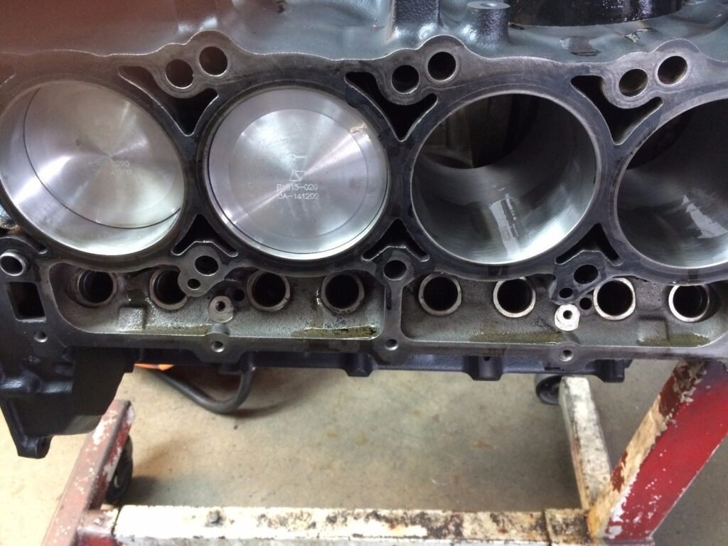 Short Block 2009 10 11 12 13 14 DODGE CHRYSLER JEEP 5.7L HEMI Engine